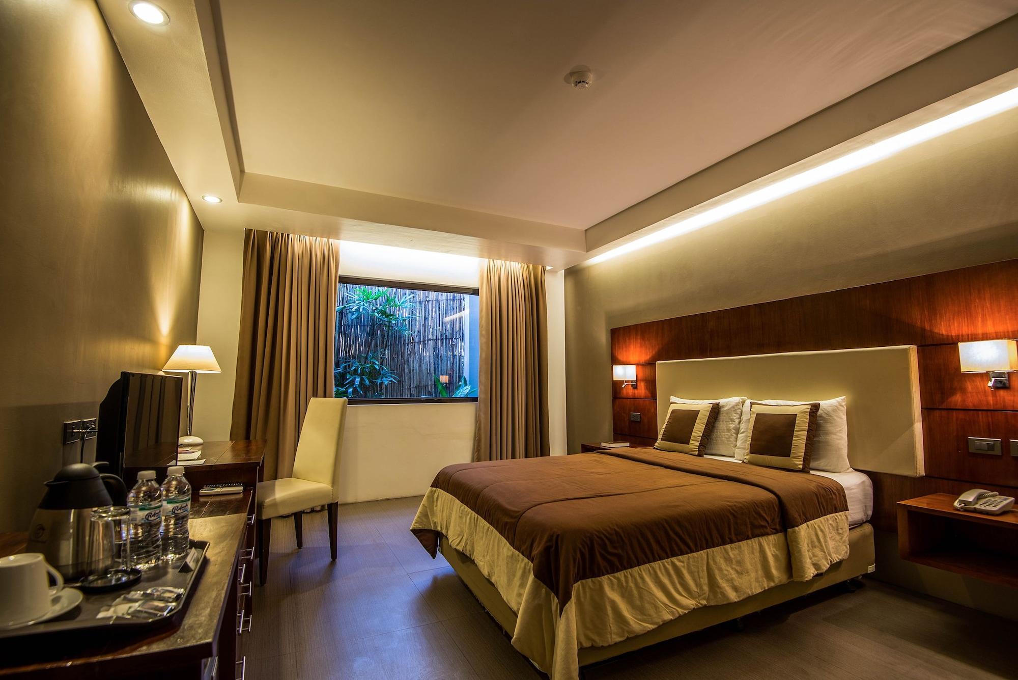 Hotel Ariana 3*