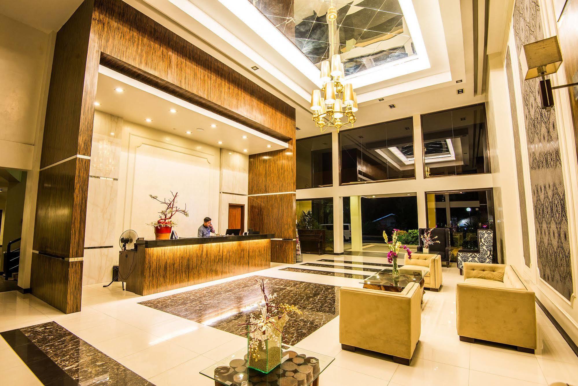 Hotel Ariana